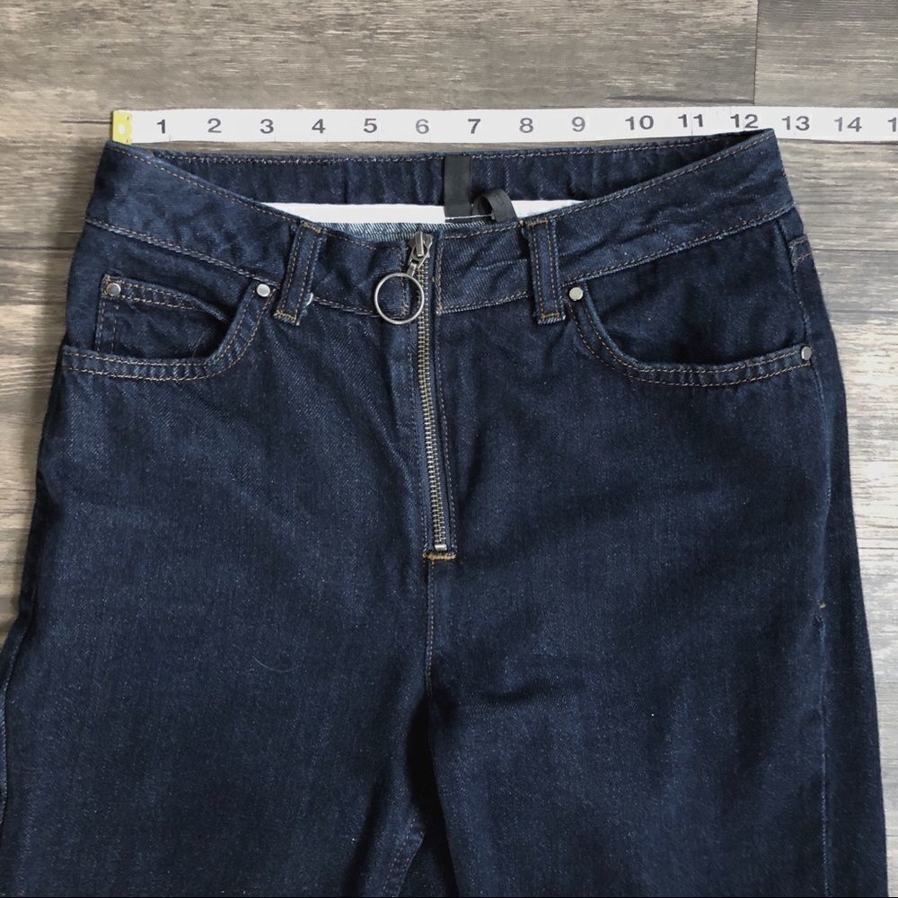 TOPSHOP Boutique Ring Zip Fray Hem Crop Jeans! - Picture 4 of 8